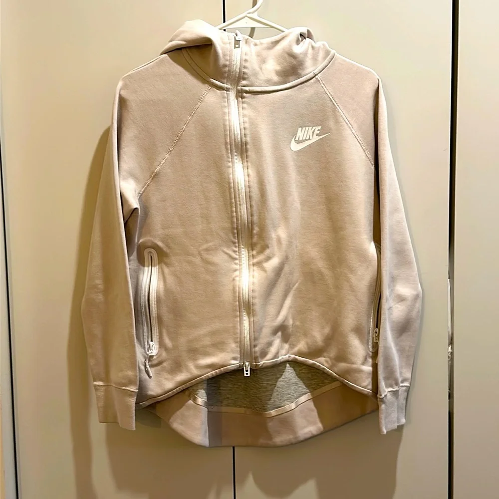 Nike Women's Sweatshirt in Light Gray - Picture 3 of 6